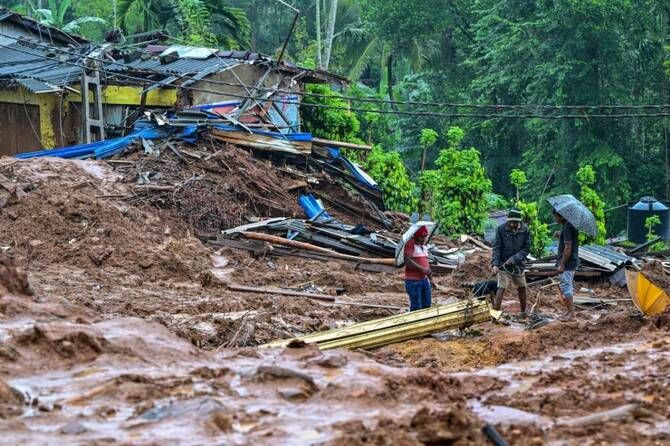 India commits $450m for Sri Lanka post-cyclone recovery