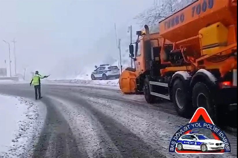 Azerbaijan Traffic Police issue alert as snowfall disrupts road conditions