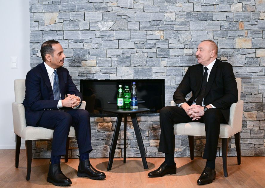 President Ilham Aliyev meets with Qatari Prime Minister and Foreign Minister in Davos