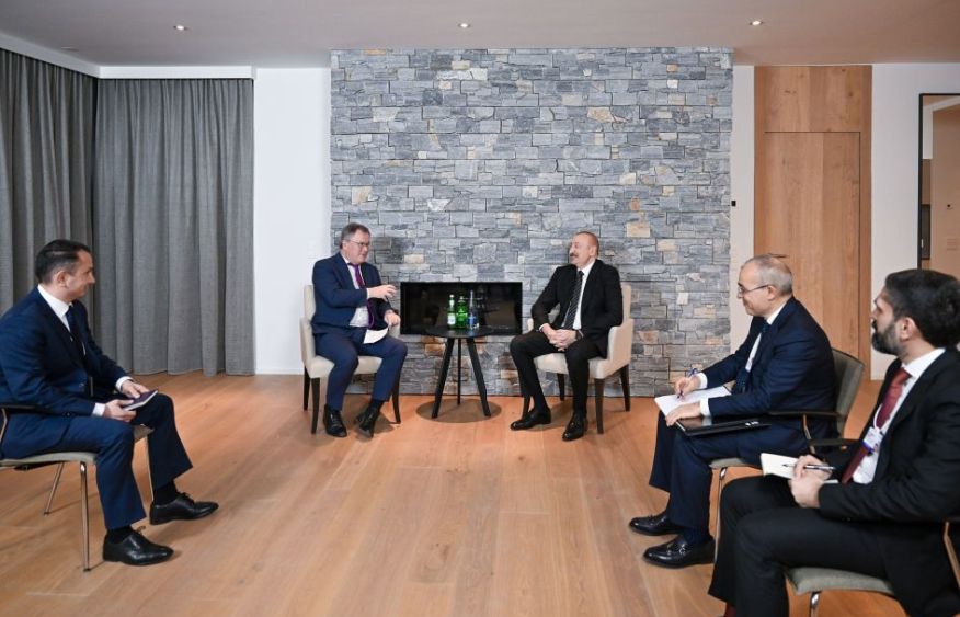 President Ilham Aliyev meets with CEO of Vitol in Davos [PHOTOS]