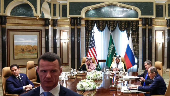 Russia, Ukraine and US hold first trilateral peace talks in UAE since 2022 invasion