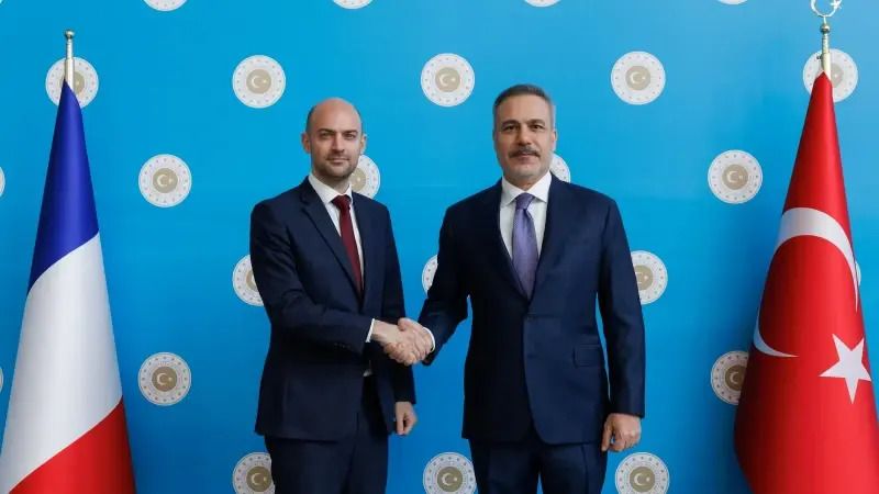 Ankara, Paris pledge to strengthen bilateral ties in high-level talks
