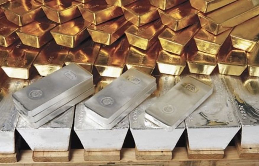 Gold and Silver retreat on COMEX as investors weigh inflation risks