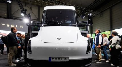 Elon Musk announce mass production of Tesla Semi trucks