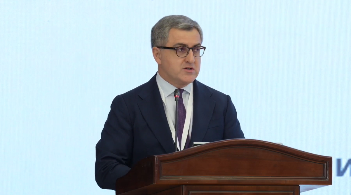 Azerbaijan, UAE see strong potential to expand business ties