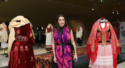 Carpet Museum opens exhibition dedicated to European national costumes [PHOTOS]