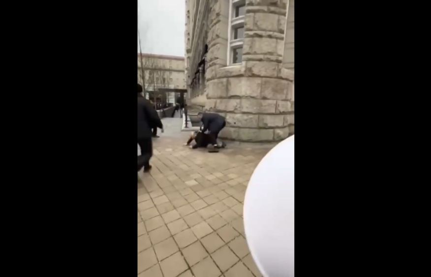 Security officers, together with US police foil attempt to breach hotel hosting President Ilham Aliyev [VIDEO]