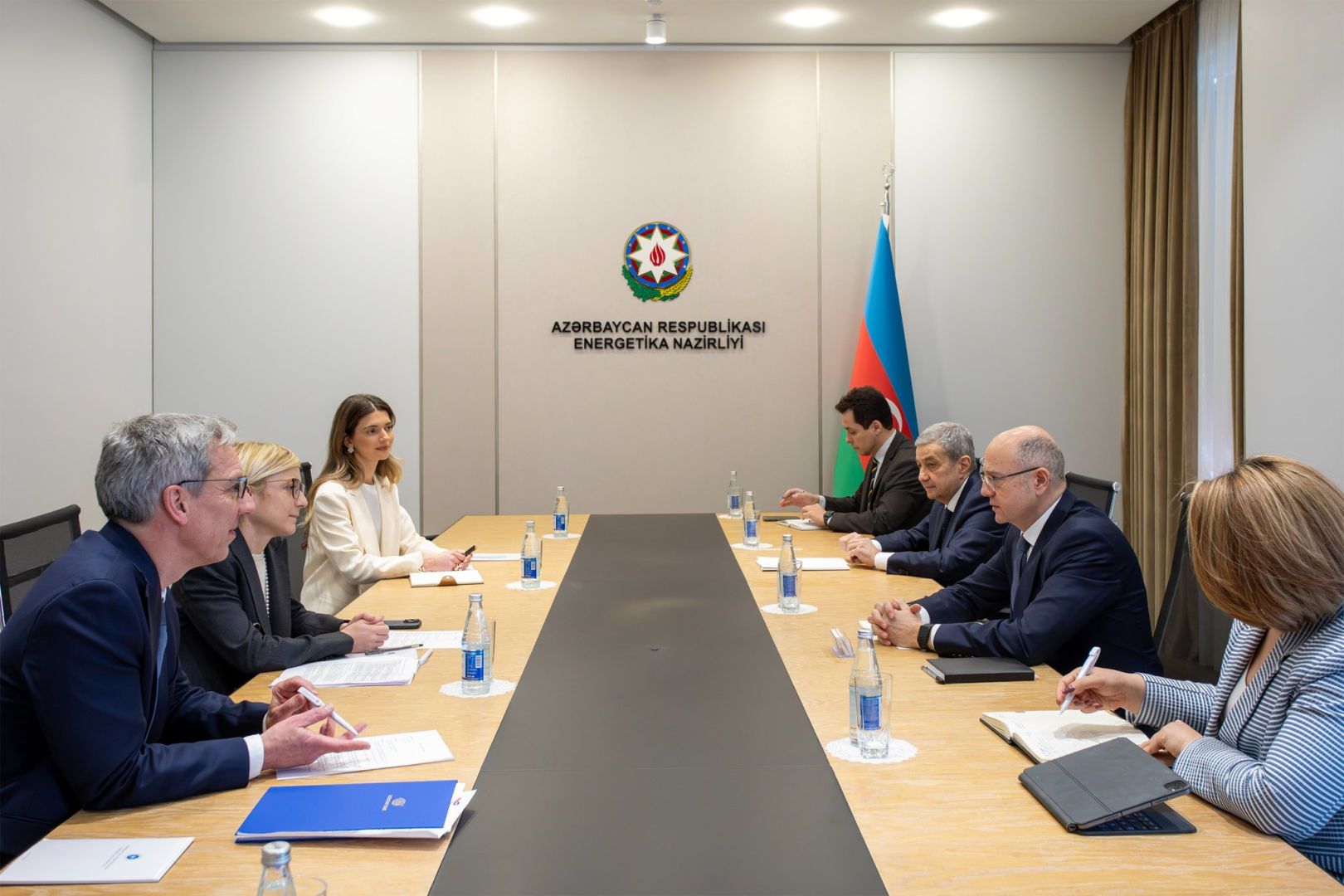 Azerbaijan, TotalEnergies discuss full-scale development of Absheron gas field