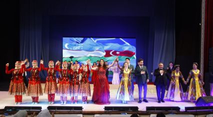 Azerbaijani, Uzbek artists unite for spring festivity [PHOTOS]