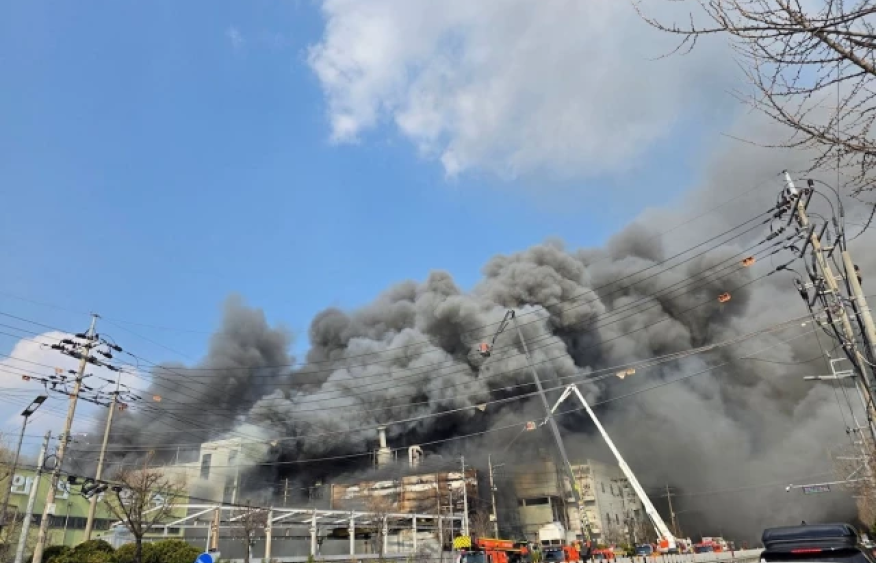Fire at Korean car parts factory kills 14, injures 60