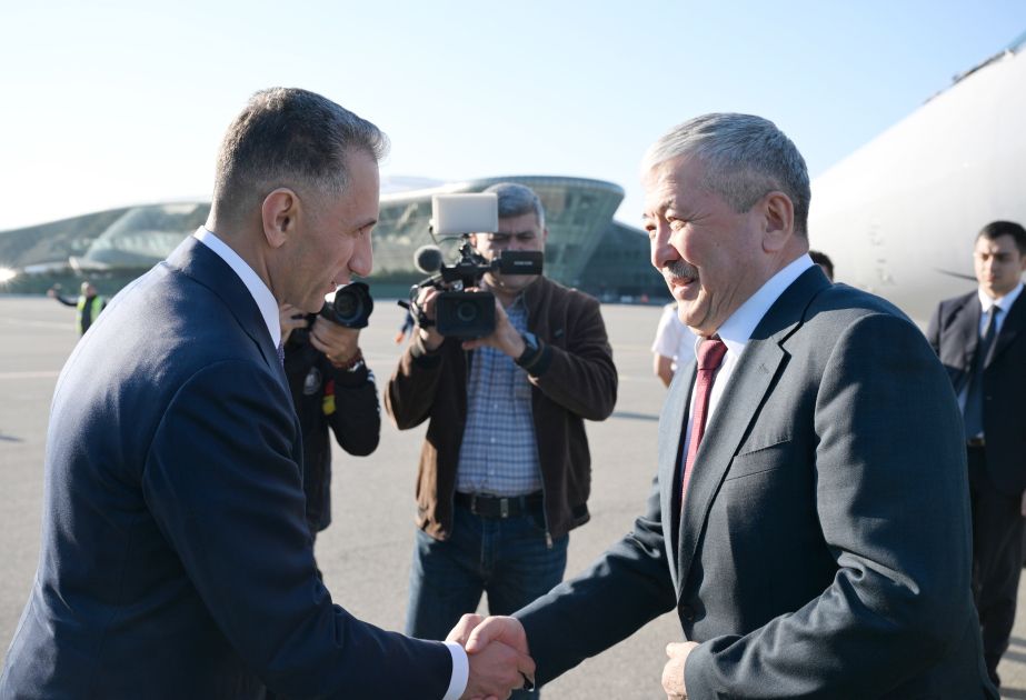 Kyrgyz Prime Minister arrives in Azerbaijan for official visit