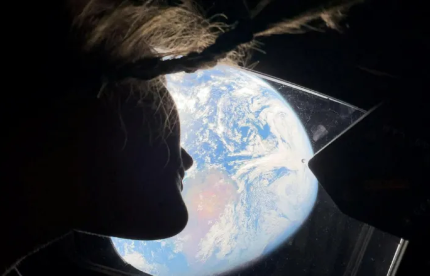 How music and Moon connect in space?