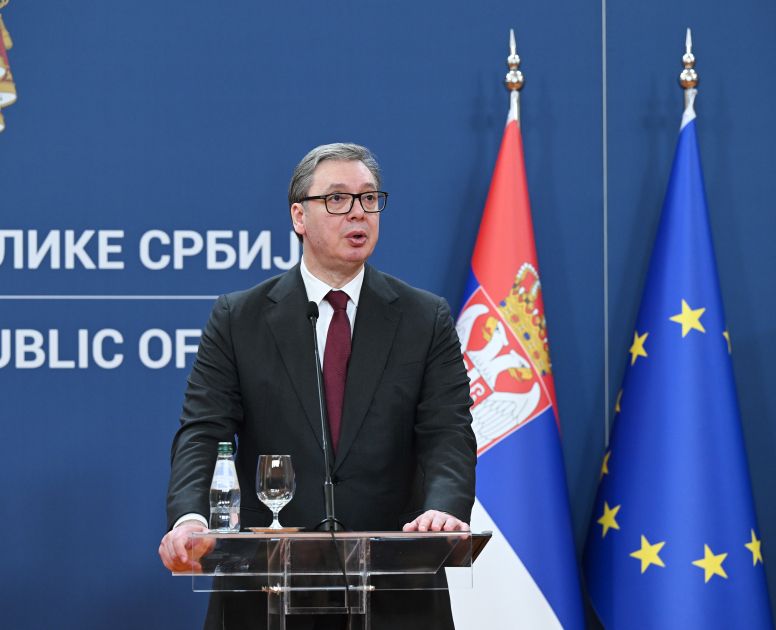 Serbian President makes phone call to President Ilham Aliyev