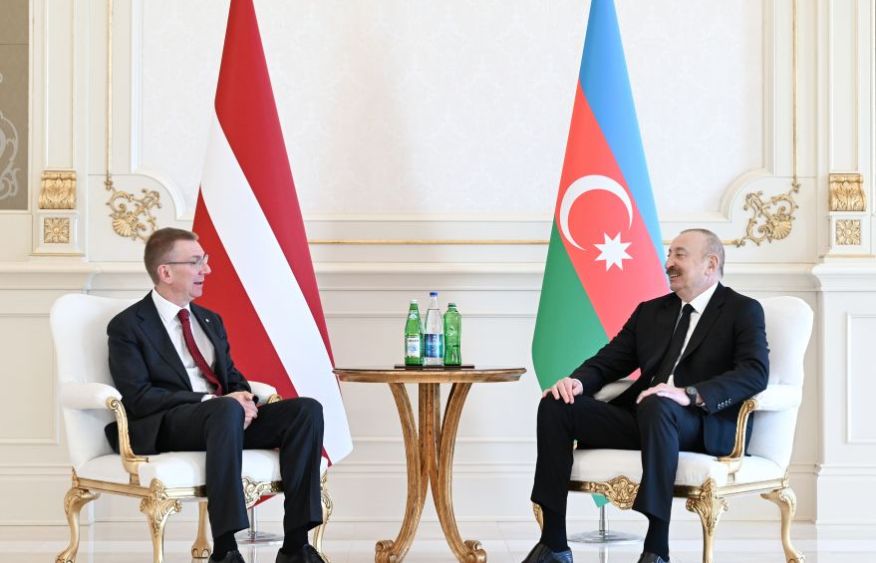 President Ilham Aliyev holds one-on-one meeting with President of Latvia [PHOTOS]