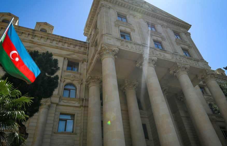 Azerbaijan condemns burning of Turkish flag in Iravan