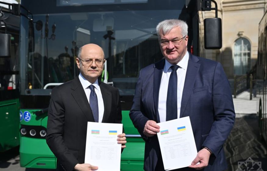 Azerbaijani government donates five electric buses to Ukraine’s Irpin [PHOTOS]