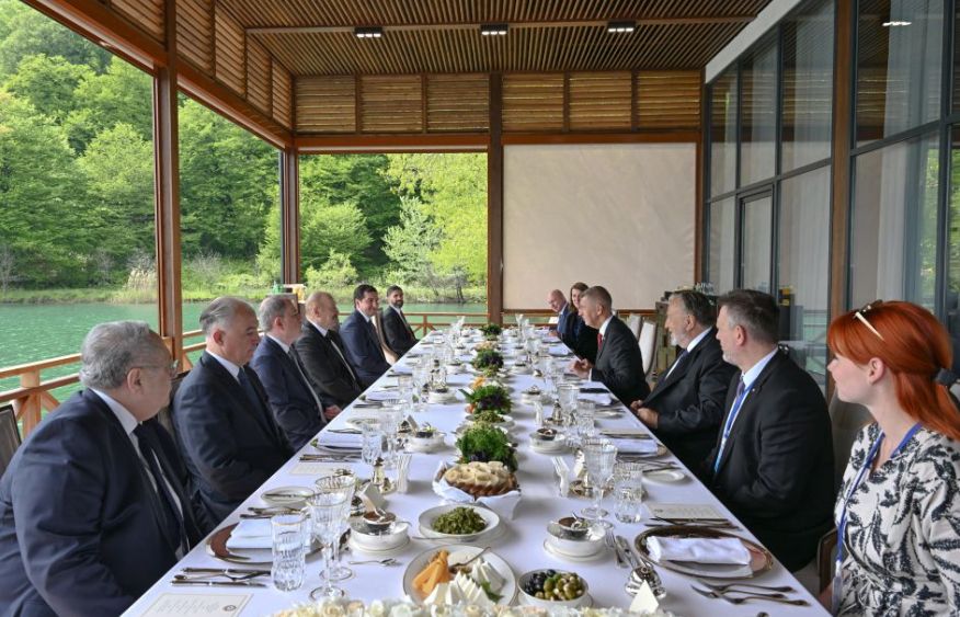 Official luncheon hosted in honor of Czech Prime Minister on behalf of President Ilham Aliyev [PHOTOS/VIDEO]
