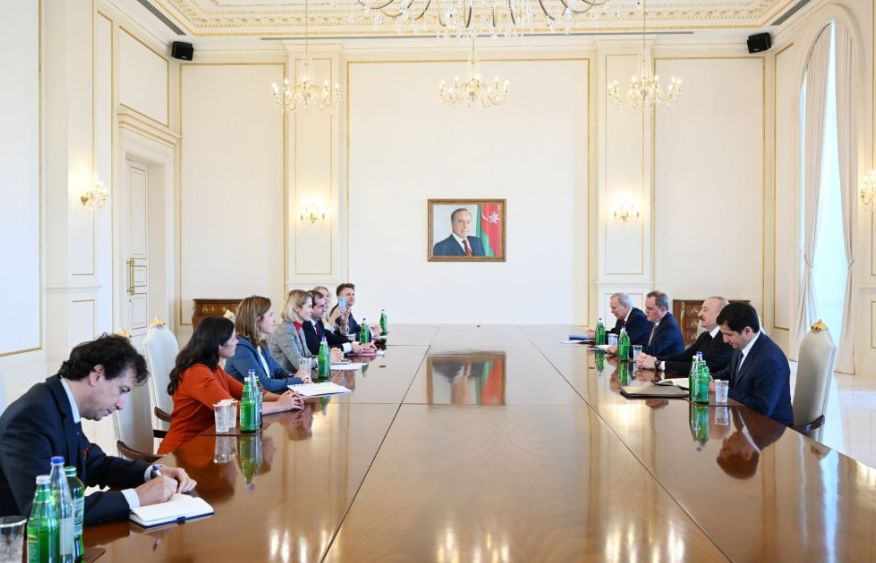 President Ilham Aliyev receives delegation led by EU High Representative [PHOTOS]