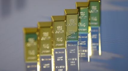 Gold prices surge amid global uncertainty
