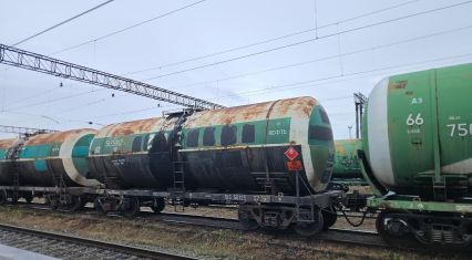 Azerbaijan to export 16 railcars of diesel fuel to Armenia