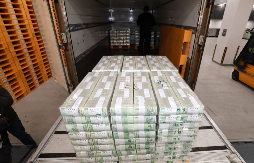 South Korea extends money supply growth streak