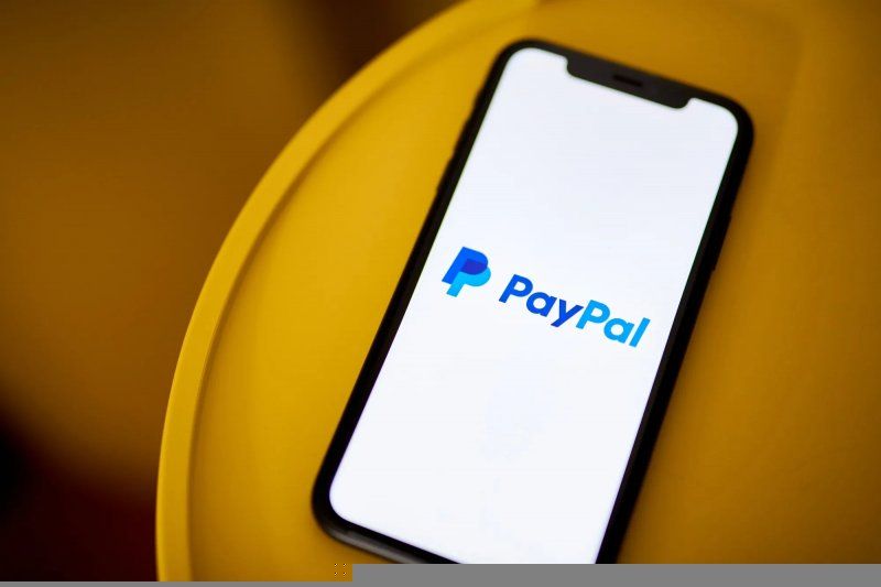 Sri Lankan banks–PayPal cross-border deal