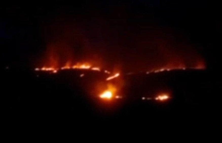 Massive Texas wildfire destroys railway bridge