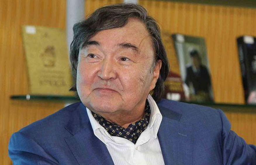 Azerbaijani President salutes Kazakh literary icon on 90th birthday milestone