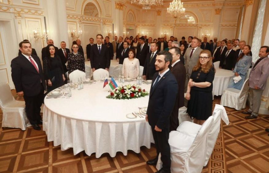 Azerbaijani parliament speaker visits consulate in St. Petersburg