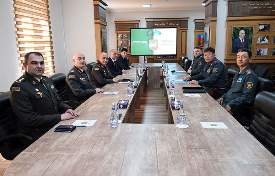 Azerbaijan and Kazakhstan discuss military cooperation [PHOTOS]