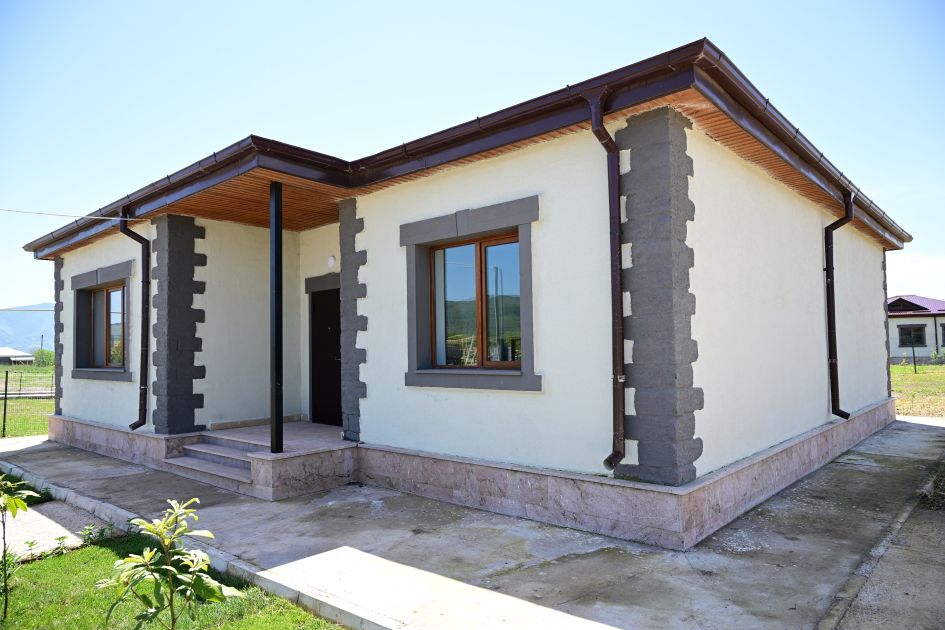 Slider Image 1