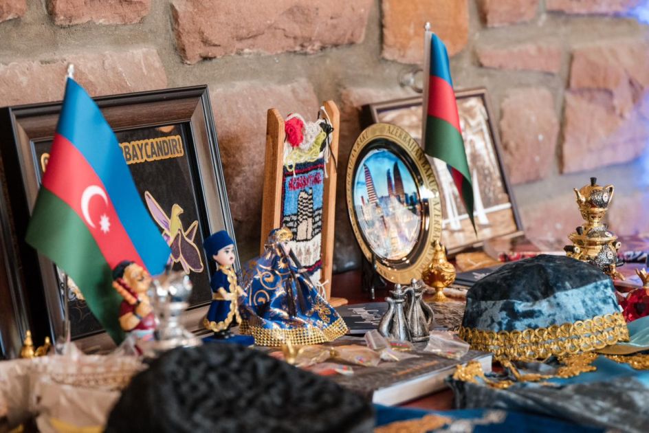 Slider Image 1