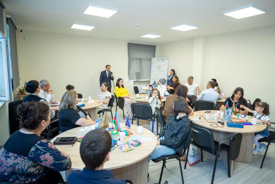 Social Services Agency holds meeting with foster families