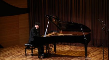 Young pianist captivates classical music enthusiasts [PHOTOS]