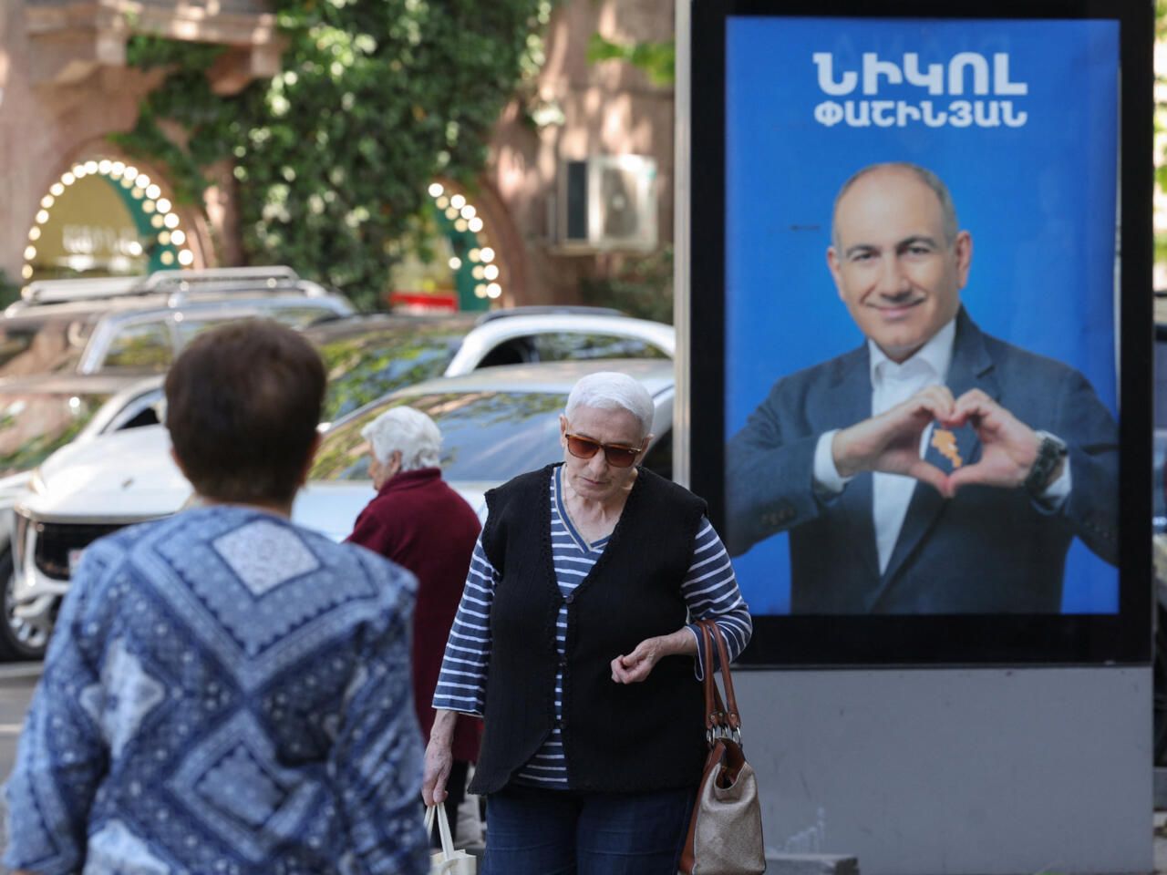Armenia’s Civil Contract party set to secure parliamentary m