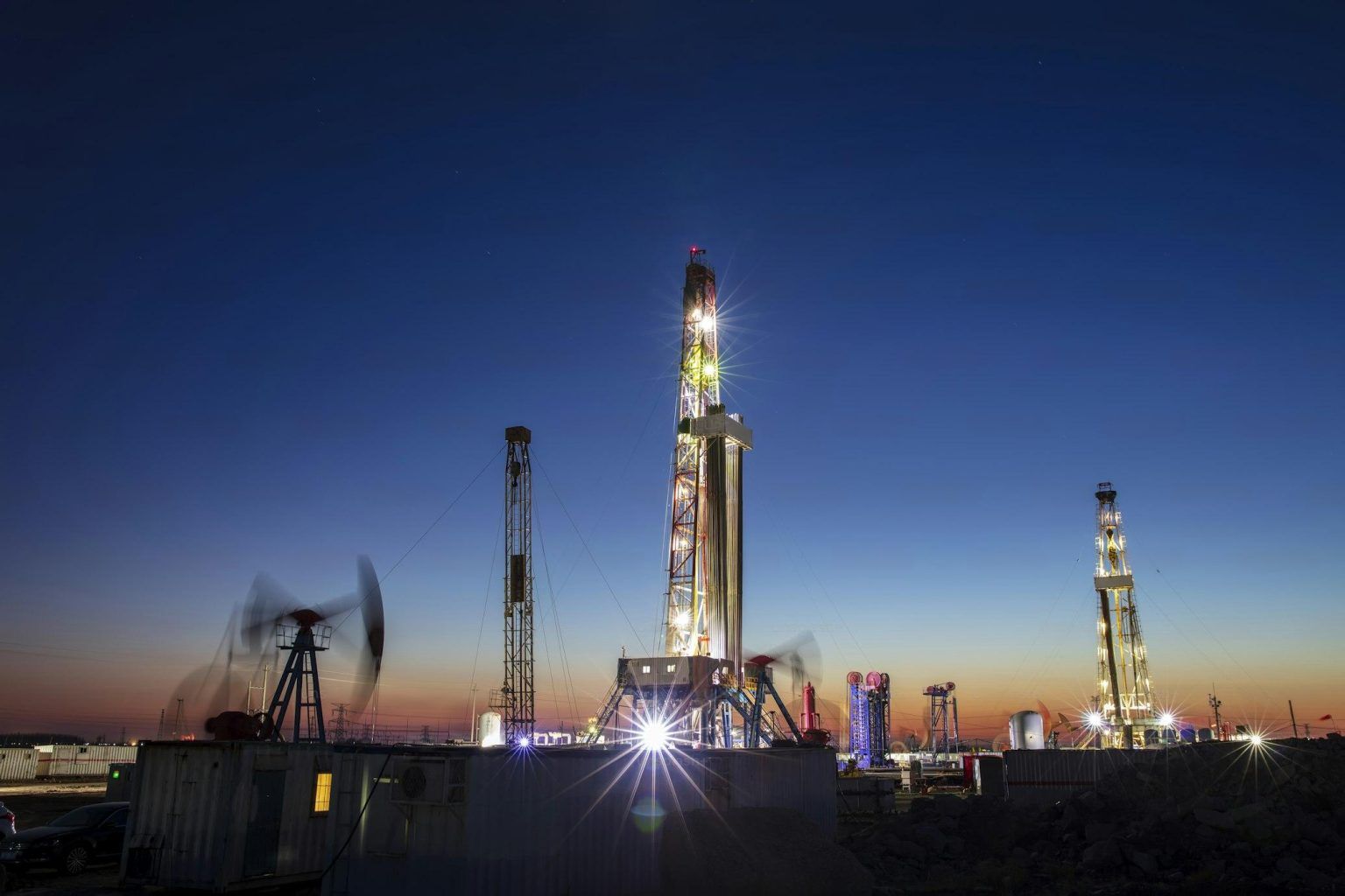 Tehran threatens Middle East oil and gas facilities in respo