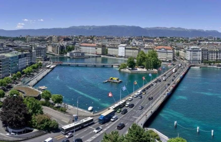 Switzerland offers venue for US-Iran deal signing