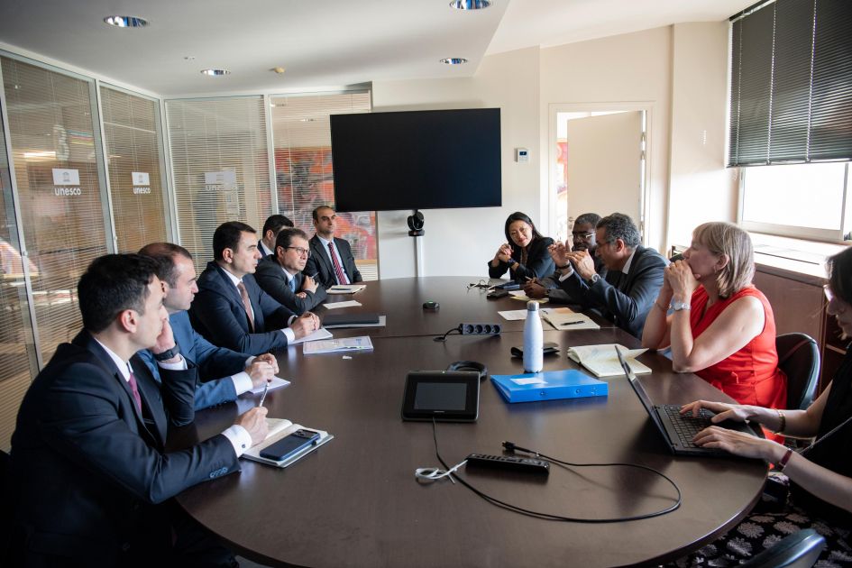 Azerbaijan, UNESCO discuss expanded cultural ties in Paris