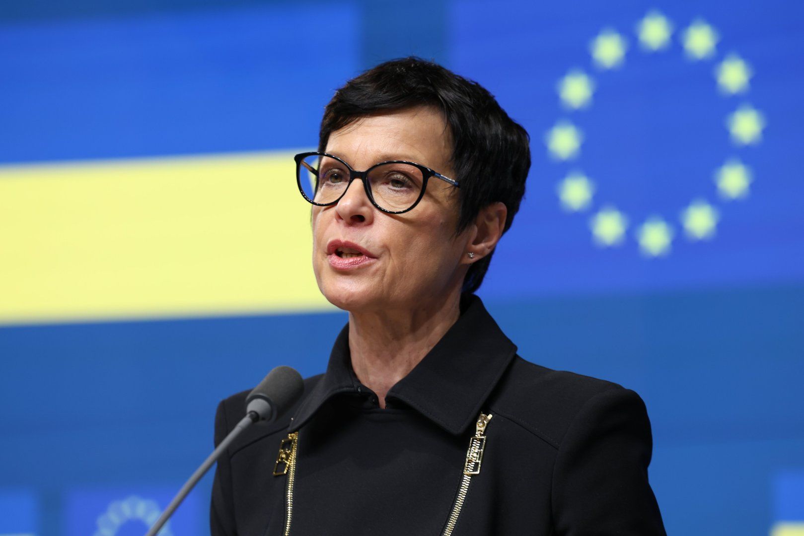 European Commissioner underscores growing importance of Middle Corridor