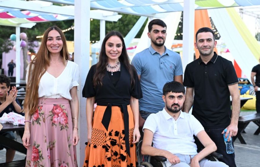 Leyla Aliyeva and Arzu Aliyeva visit “CandyFest” summer festival in Baku [PHOTOS]