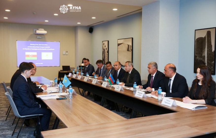 Azerbaijan, Kazakhstan strengthen logistics cooperation with electronic permit exchange [PHOTOS]