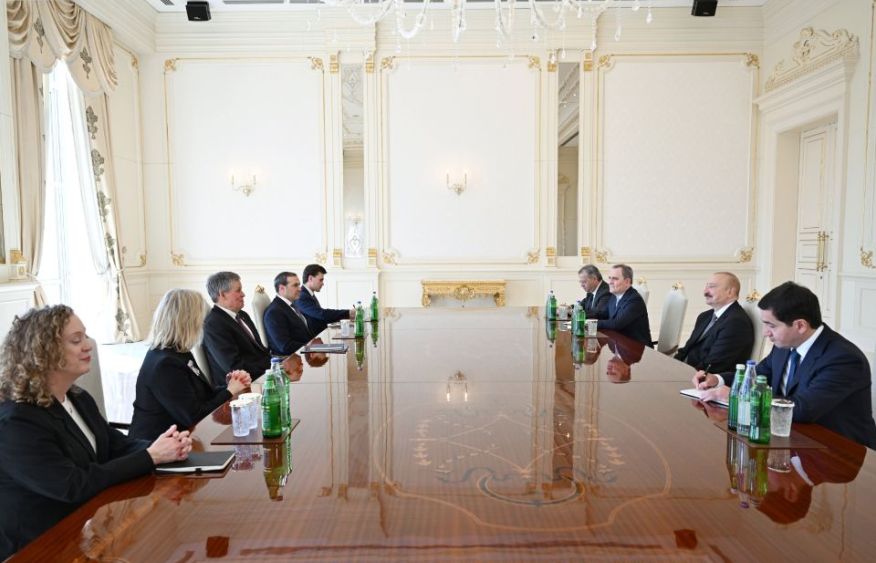 President Ilham Aliyev receives member of U.S. Senate Foreign Relations Committee