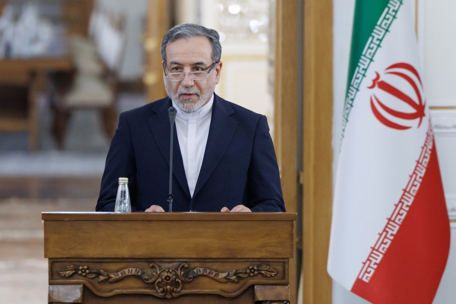 No final deal talks without respect for commitments, Araghchi says