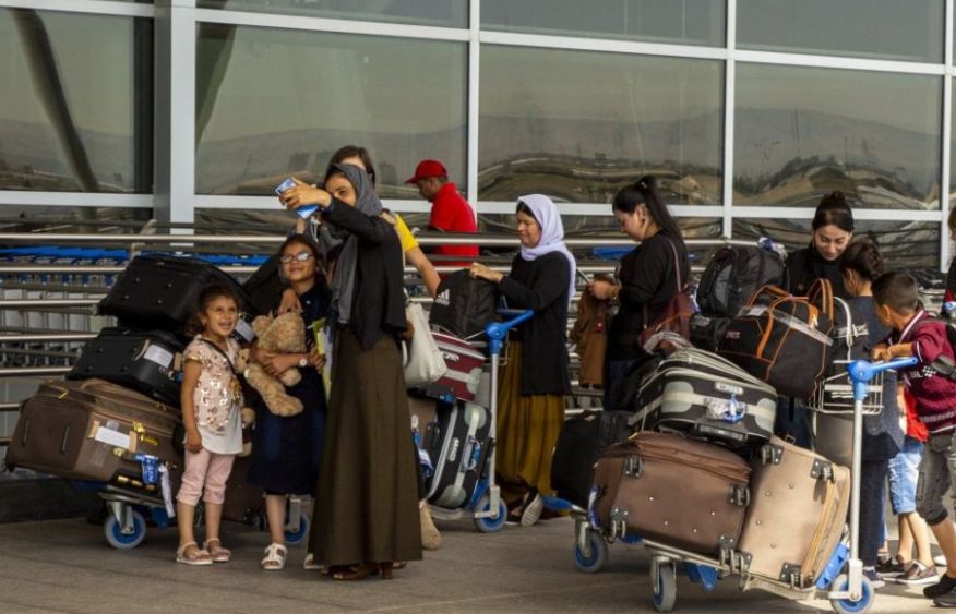 Hungarians back strict migration policy, new survey finds