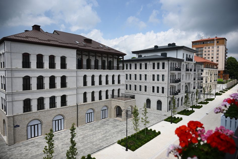 Slider Image 1