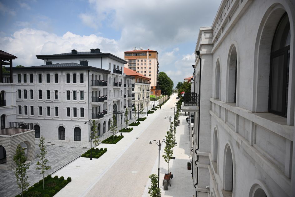Slider Image 1