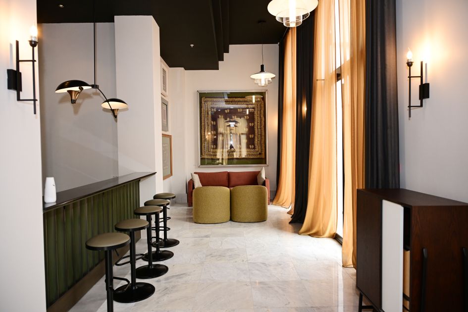 Slider Image 1