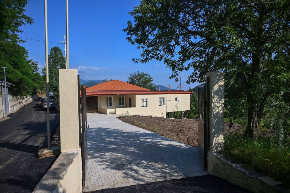 Slider Image 1