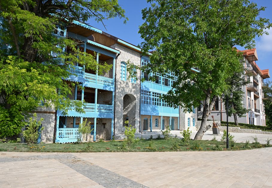 Slider Image 1