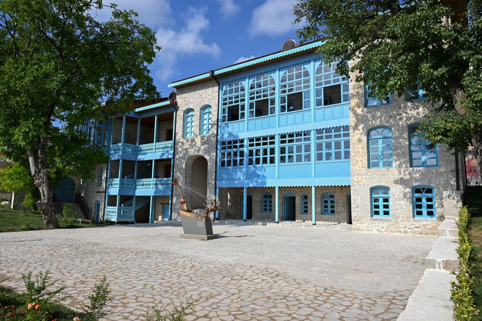 Slider Image 1